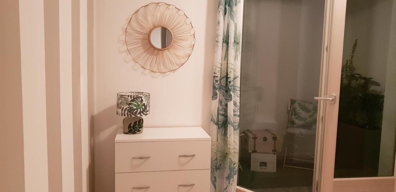 Nora Apartment *