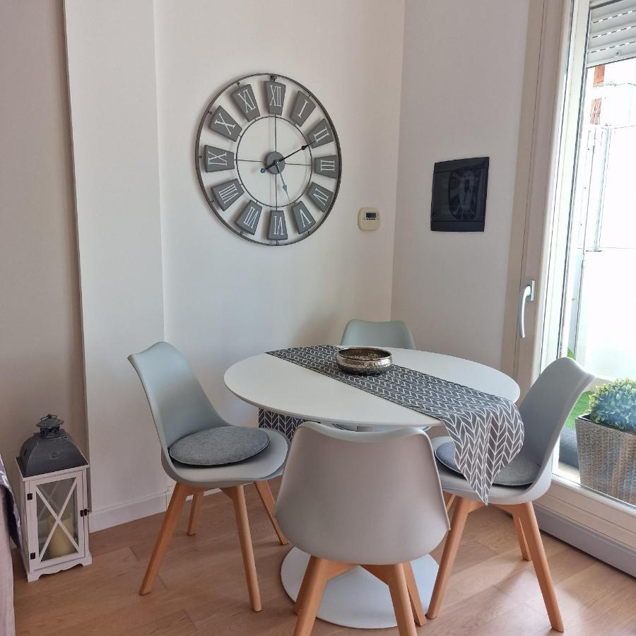 Nora Apartment *